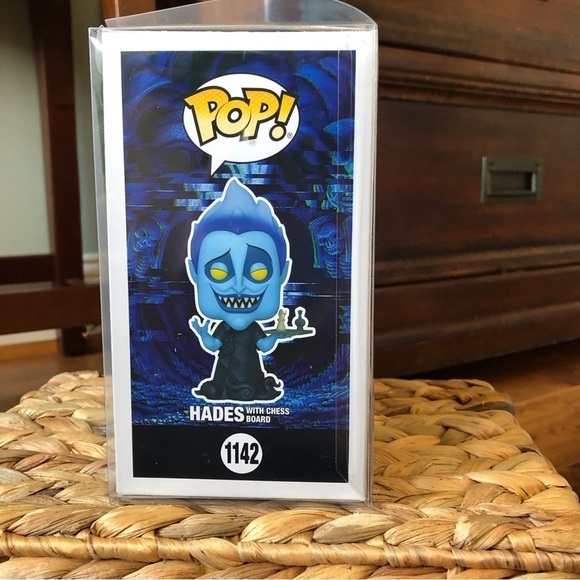 Funko Pop Disney: Villains: Hercules: Hades with Chess Board #1142 - Picture 2 of 5